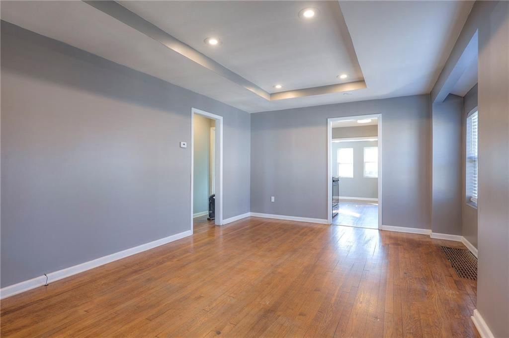 2815 Everett Avenue — photo 6