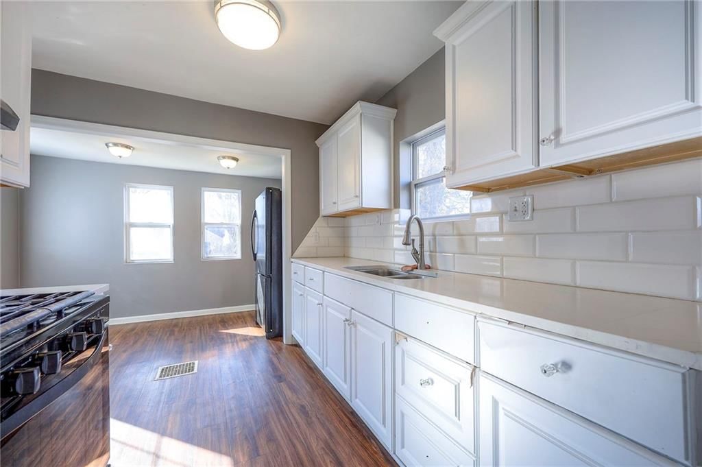 2815 Everett Avenue — photo 10