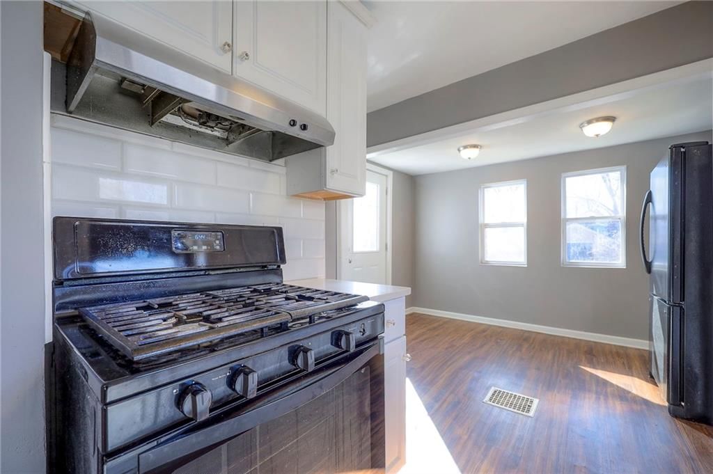 2815 Everett Avenue — photo 11