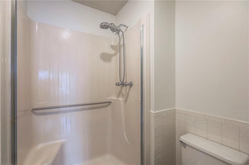 7609 W 115th Street — photo 22