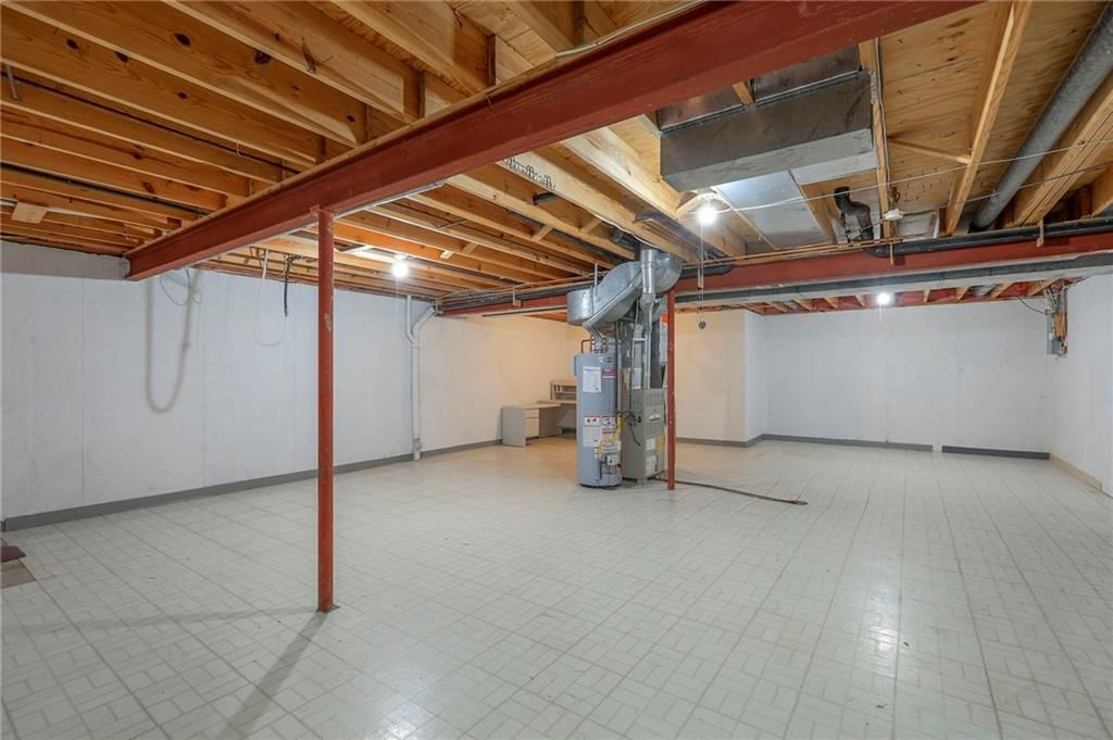 7609 W 115th Street — photo 32
