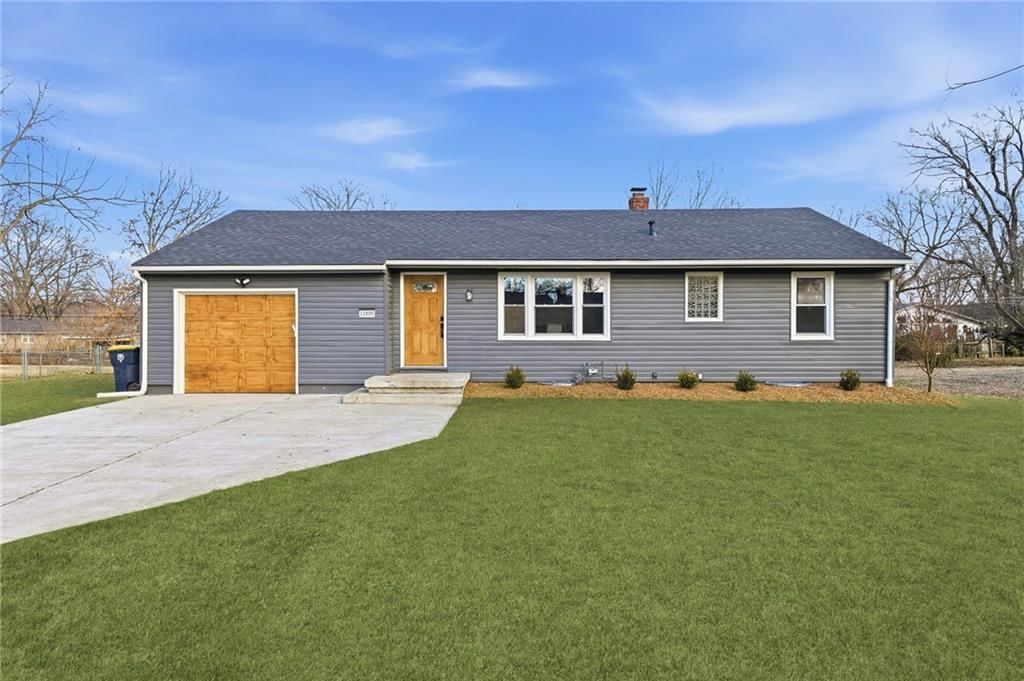 11805 Oakley Avenue, Kansas City, MO