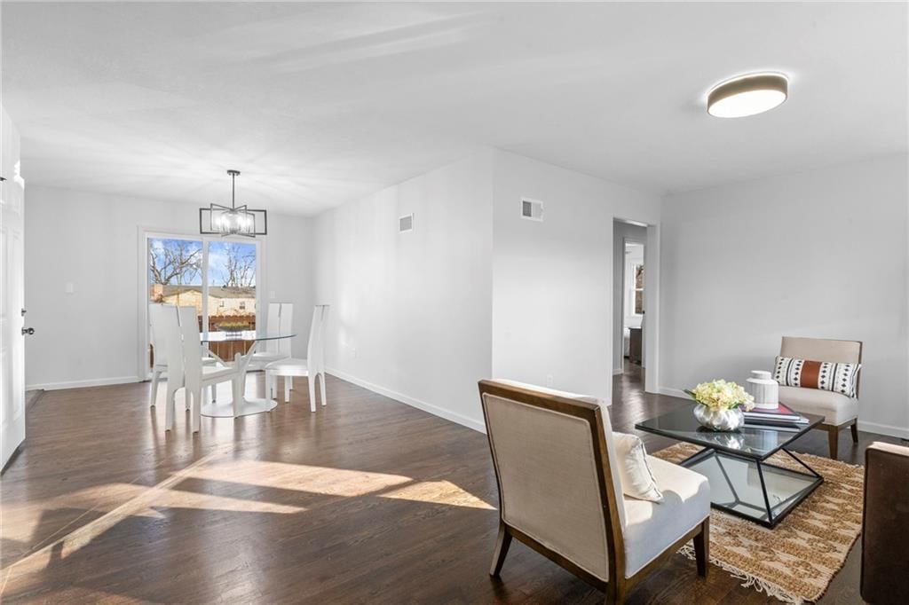 11805 Oakley Avenue — photo 6