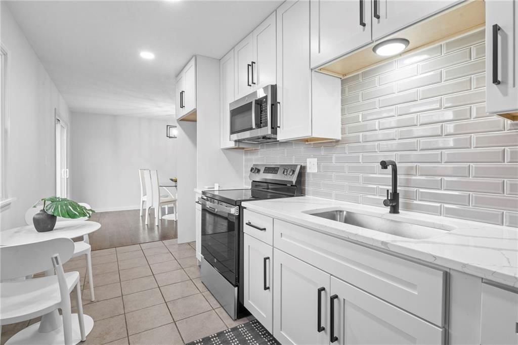 11805 Oakley Avenue — photo 11