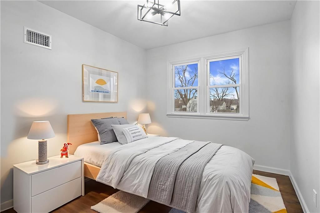 11805 Oakley Avenue — photo 16