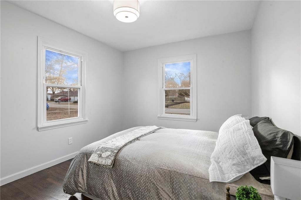 11805 Oakley Avenue — photo 17