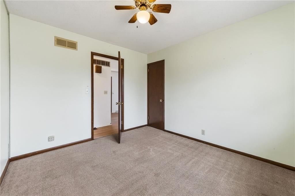 416 Country Drive — photo 23