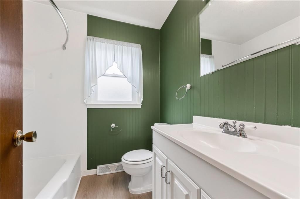 416 Country Drive — photo 27