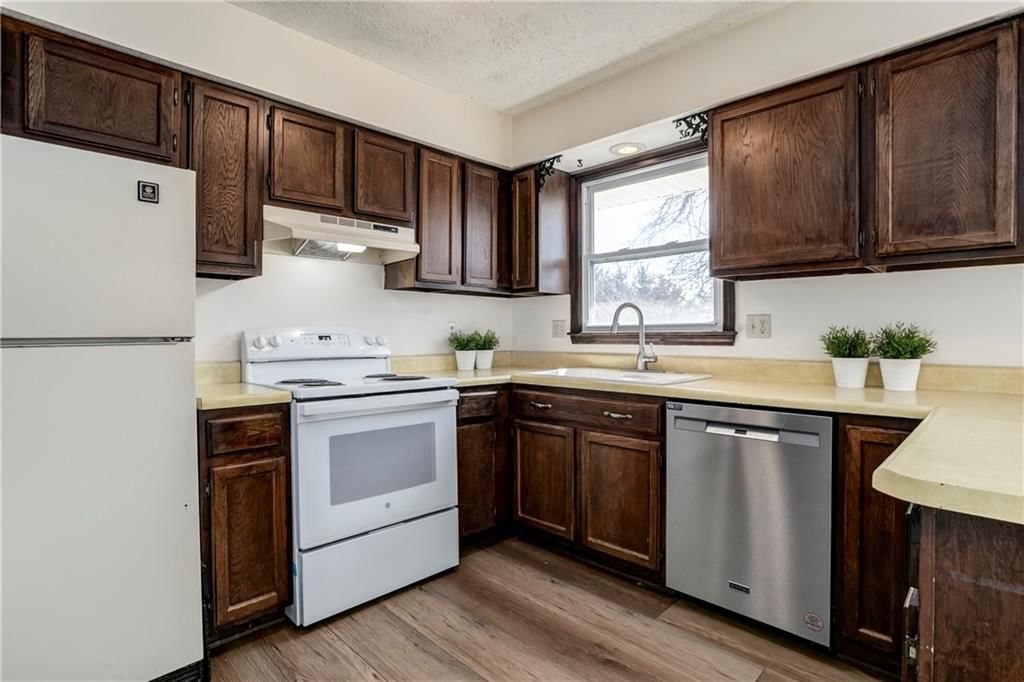 7640 W 194th Street — photo 11