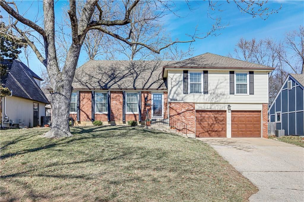 10106 W 98th Street, Overland Park, KS