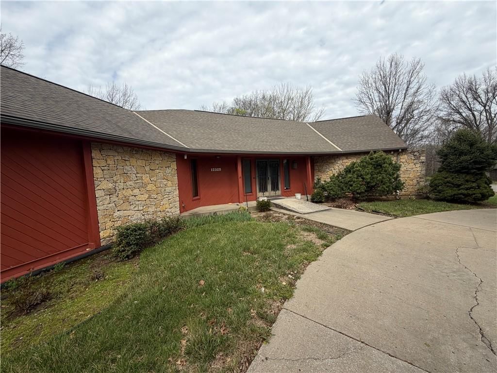 12325 Pinehurst Drive — photo 32