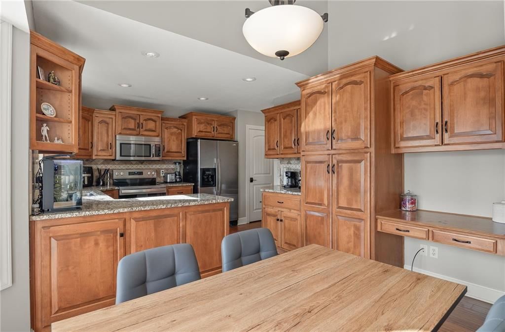 4704 Donnelly Drive — photo 11