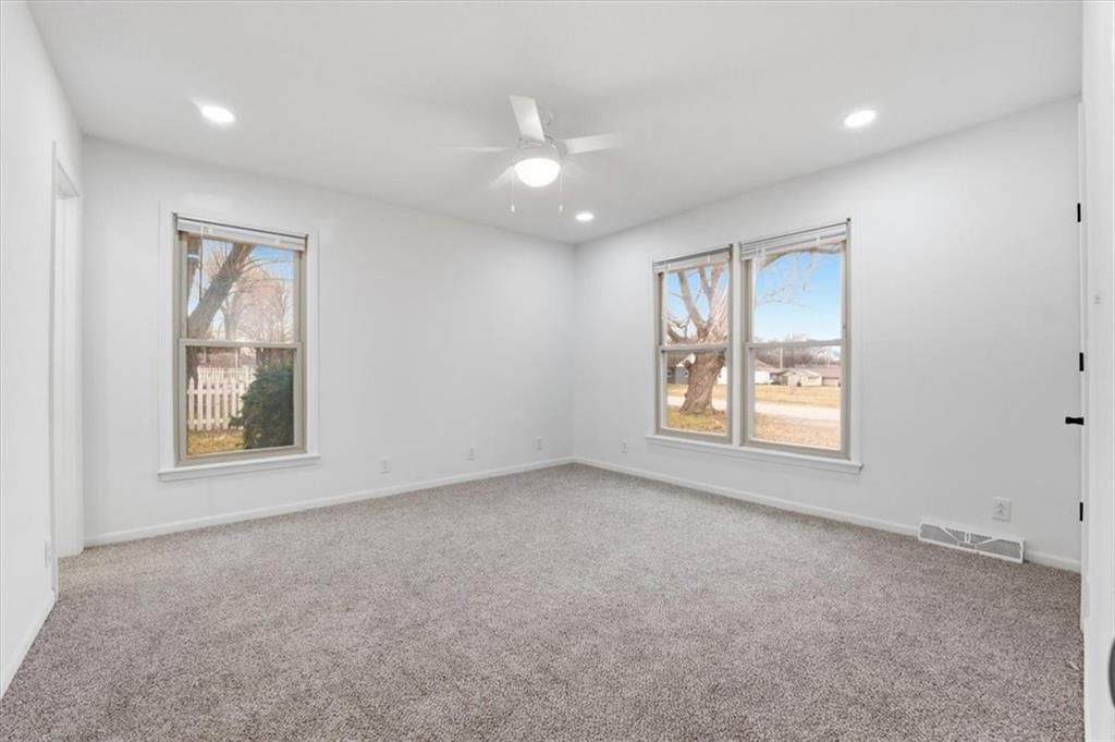 1005 N Old Highway 71 N/A — photo 10