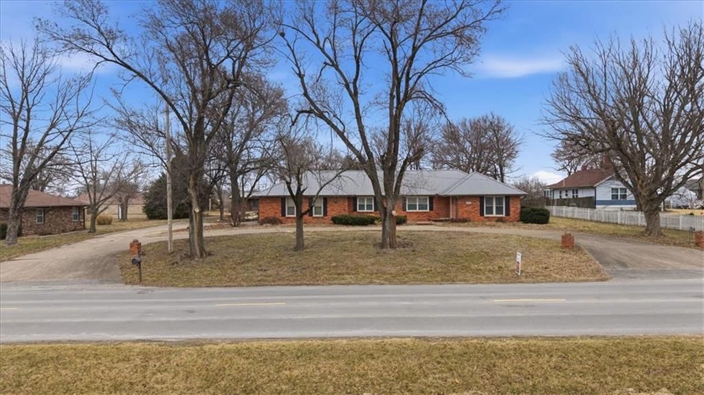 1005 N Old Highway 71 N/A — photo 27