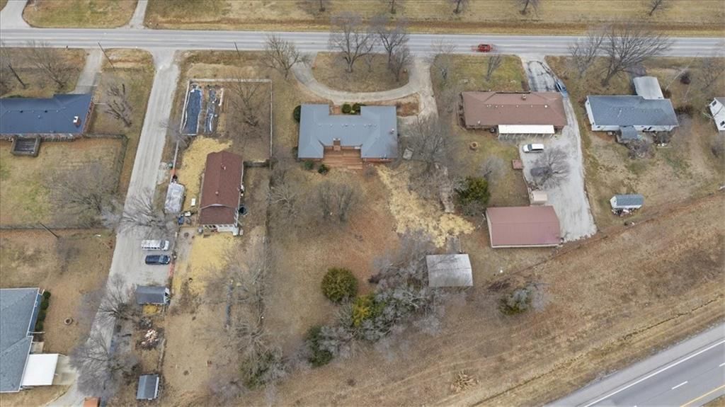 1005 N Old Highway 71 N/A — photo 33