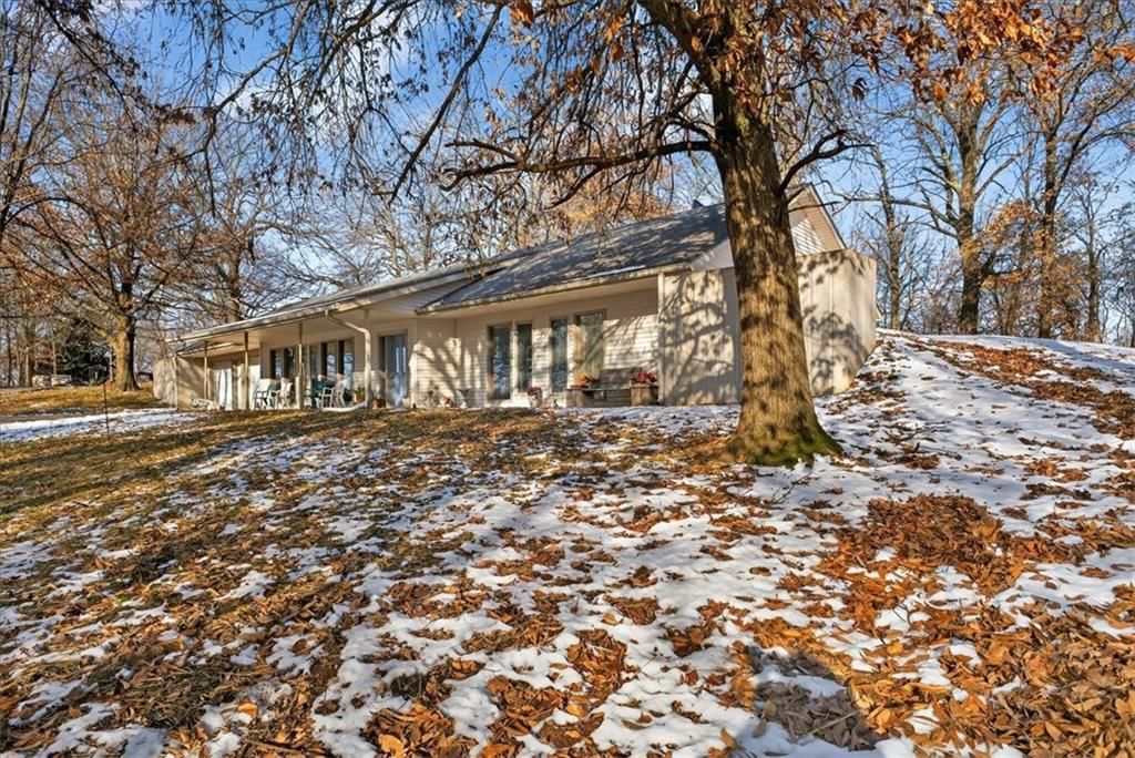 3724 N Perrin Road — photo 3