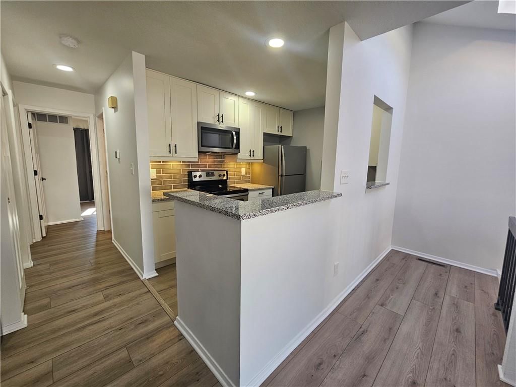 10907 Gillette Street — photo 8