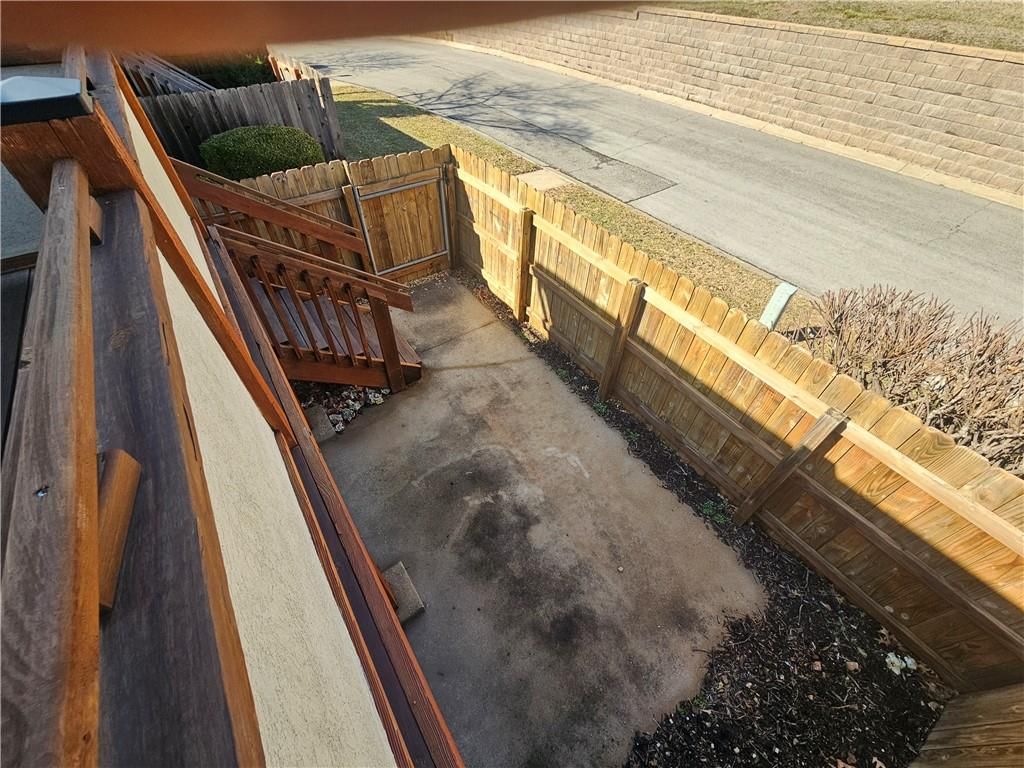 10907 Gillette Street — photo 29