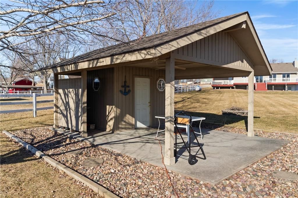 990 Lake Viking Terrace — photo 14