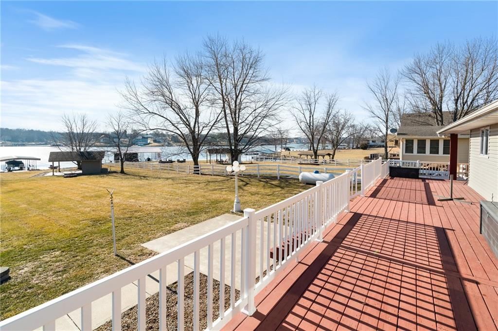 990 Lake Viking Terrace — photo 18