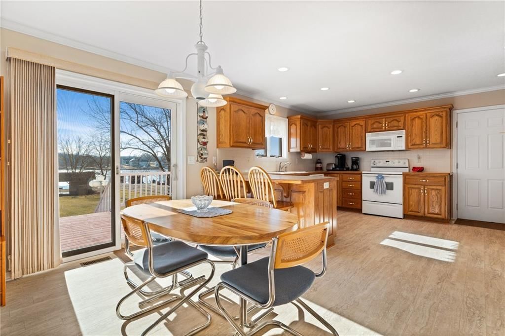 990 Lake Viking Terrace — photo 27