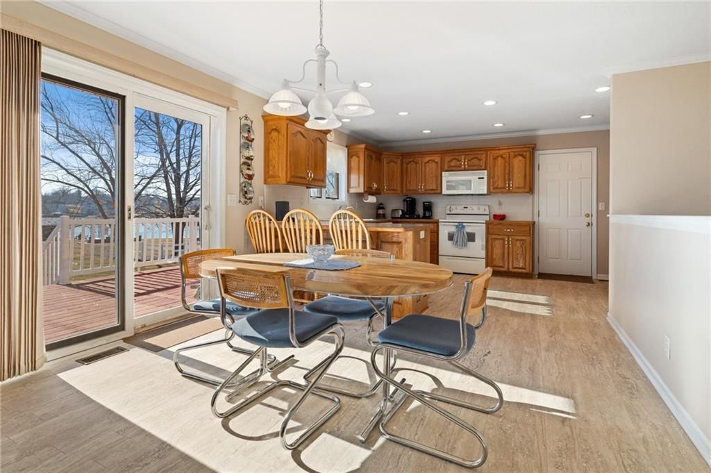 990 Lake Viking Terrace — photo 28