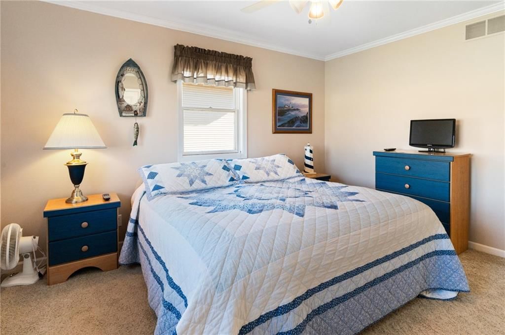 990 Lake Viking Terrace — photo 37