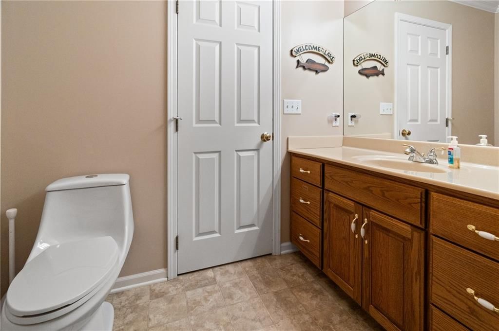 990 Lake Viking Terrace — photo 53