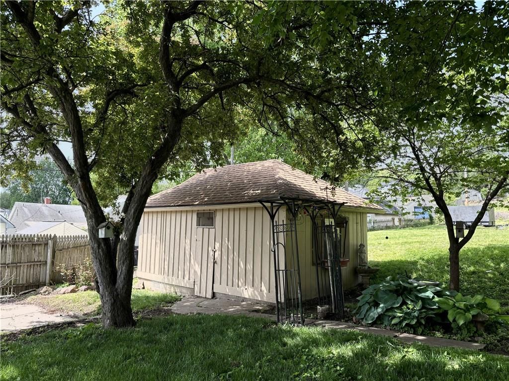 1012 Logan Street — photo 26