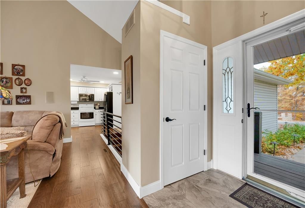 662 Grandview Lane — photo 8