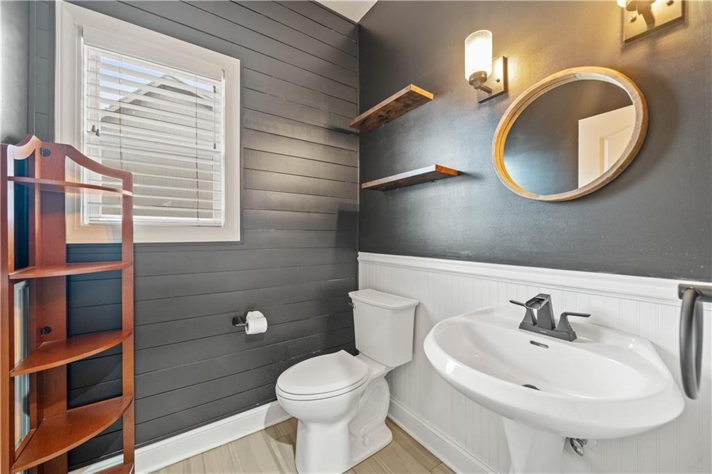 5821 NE Coral Drive — photo 20