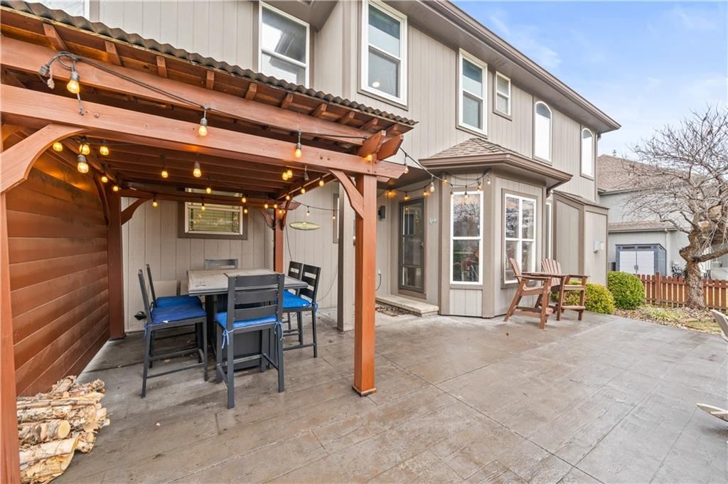 5821 NE Coral Drive — photo 38