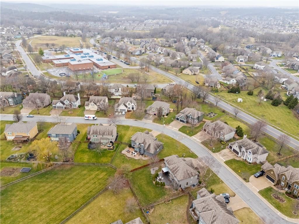 5821 NE Coral Drive — photo 43