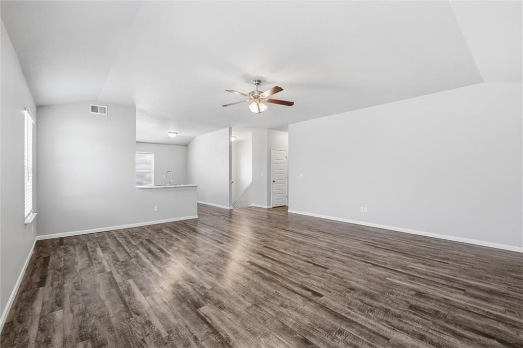 21297 W 219th Street — photo 6