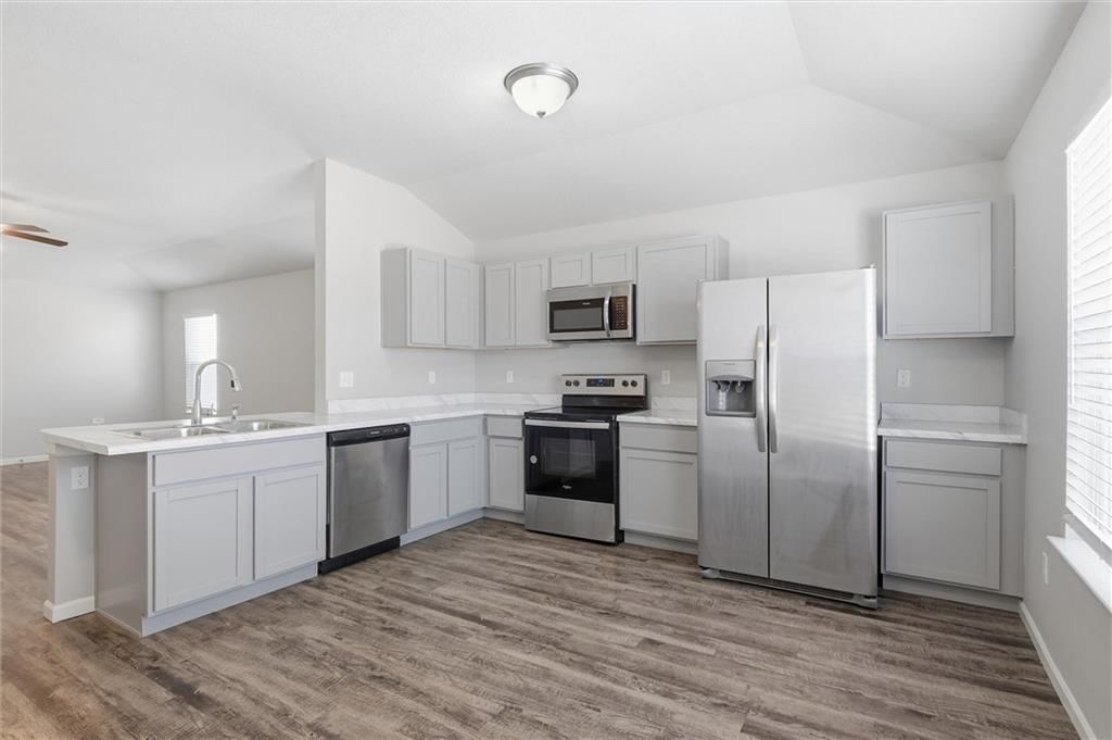 21297 W 219th Street — photo 8