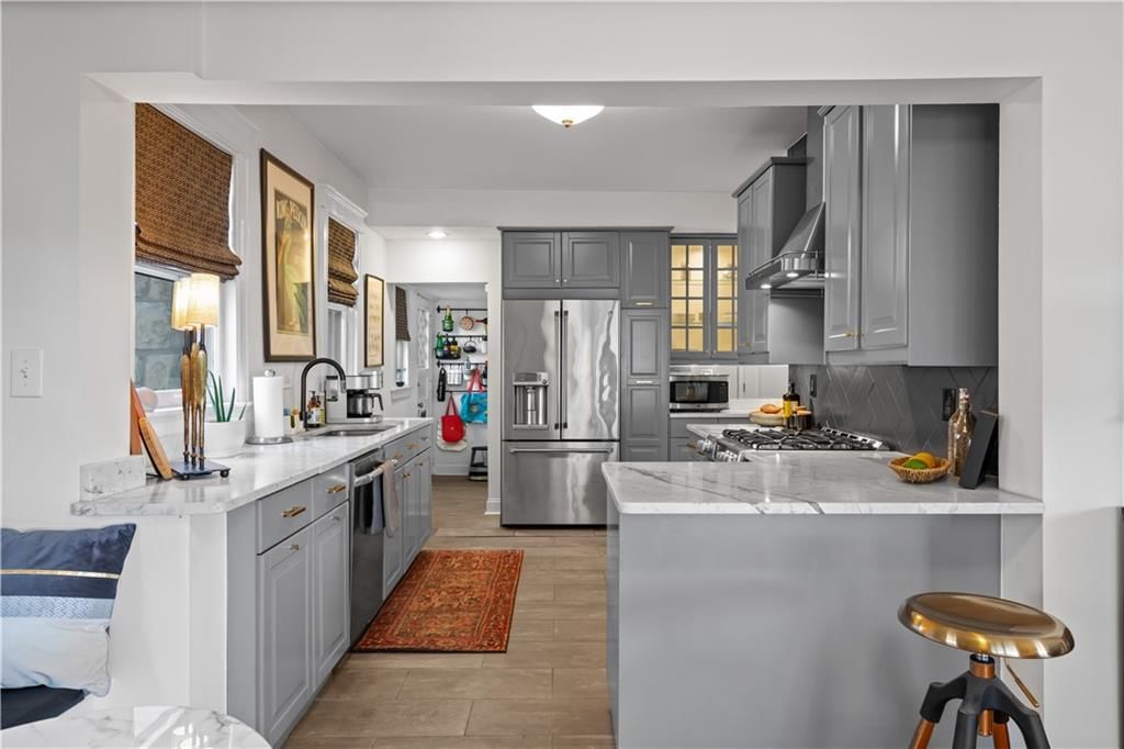 3520 Locust Street — photo 10