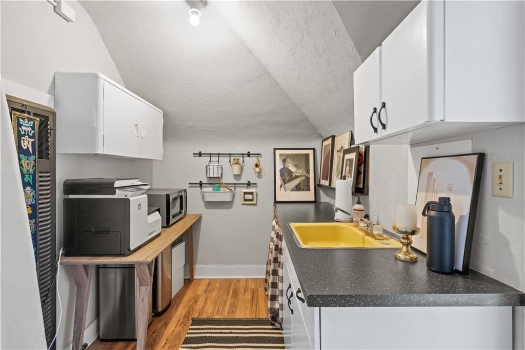 3520 Locust Street — photo 28