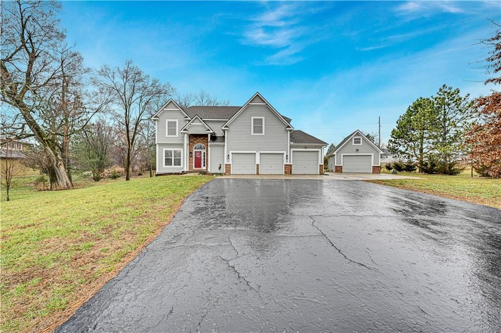 9842 Pin Oak Circle — photo 2
