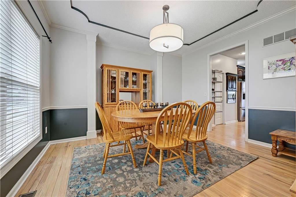 9842 Pin Oak Circle — photo 8