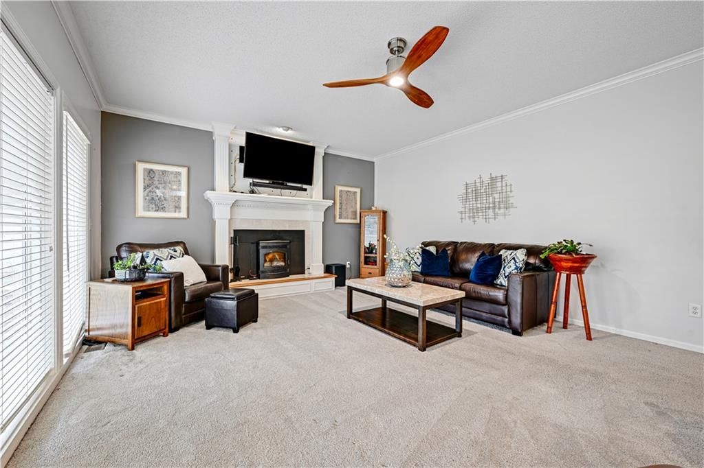 9842 Pin Oak Circle — photo 9