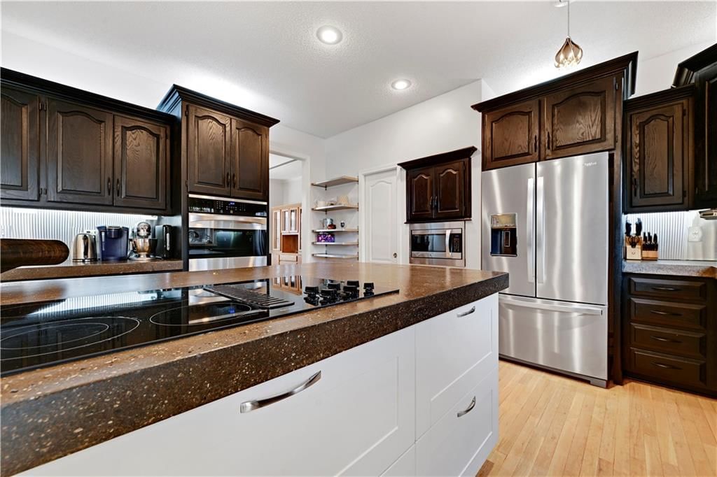 9842 Pin Oak Circle — photo 16