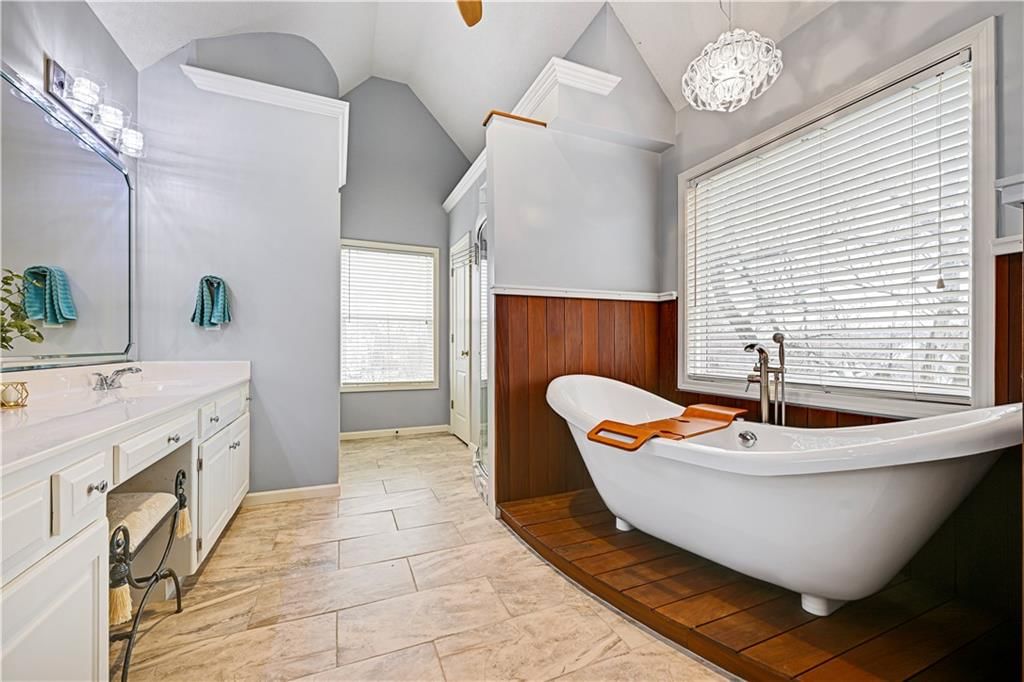 9842 Pin Oak Circle — photo 26