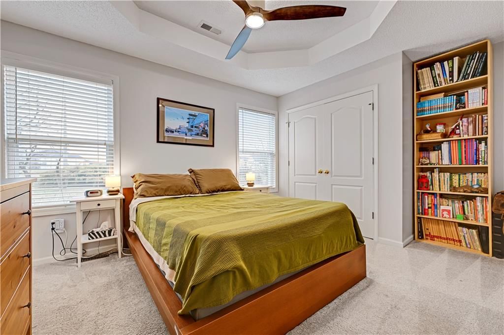 9842 Pin Oak Circle — photo 28