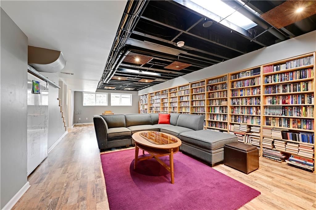 9842 Pin Oak Circle — photo 35