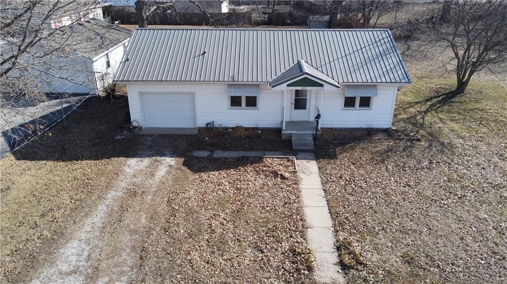 403 Lindy Lane — photo 17