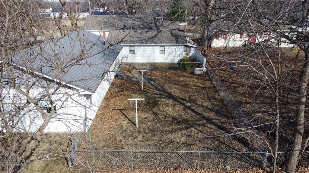 403 Lindy Lane — photo 23