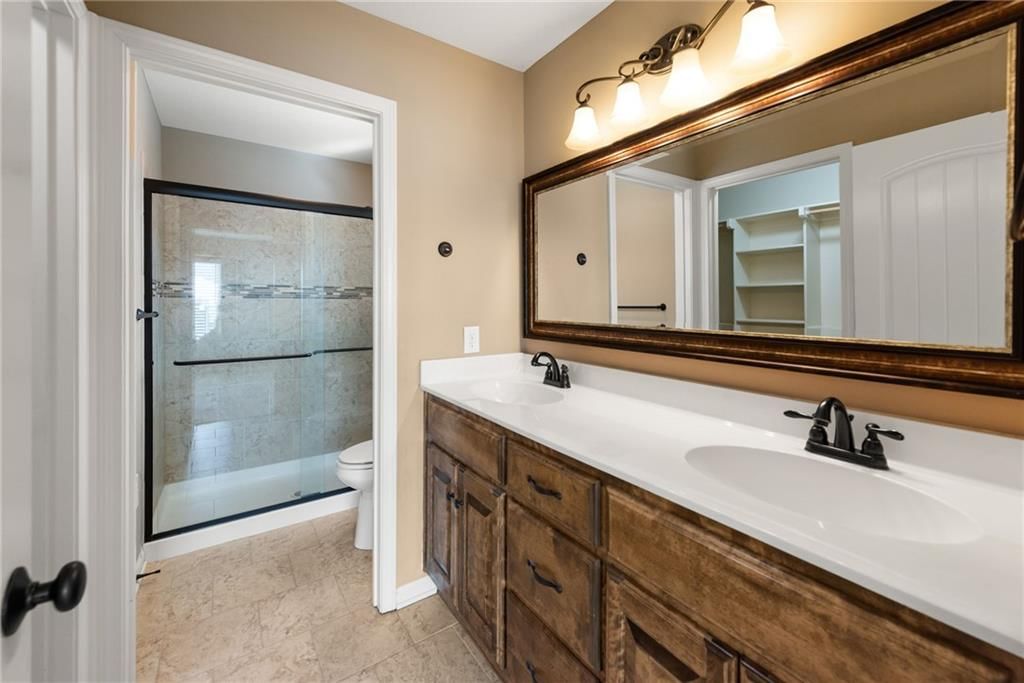 194 N Camelot Drive — photo 14