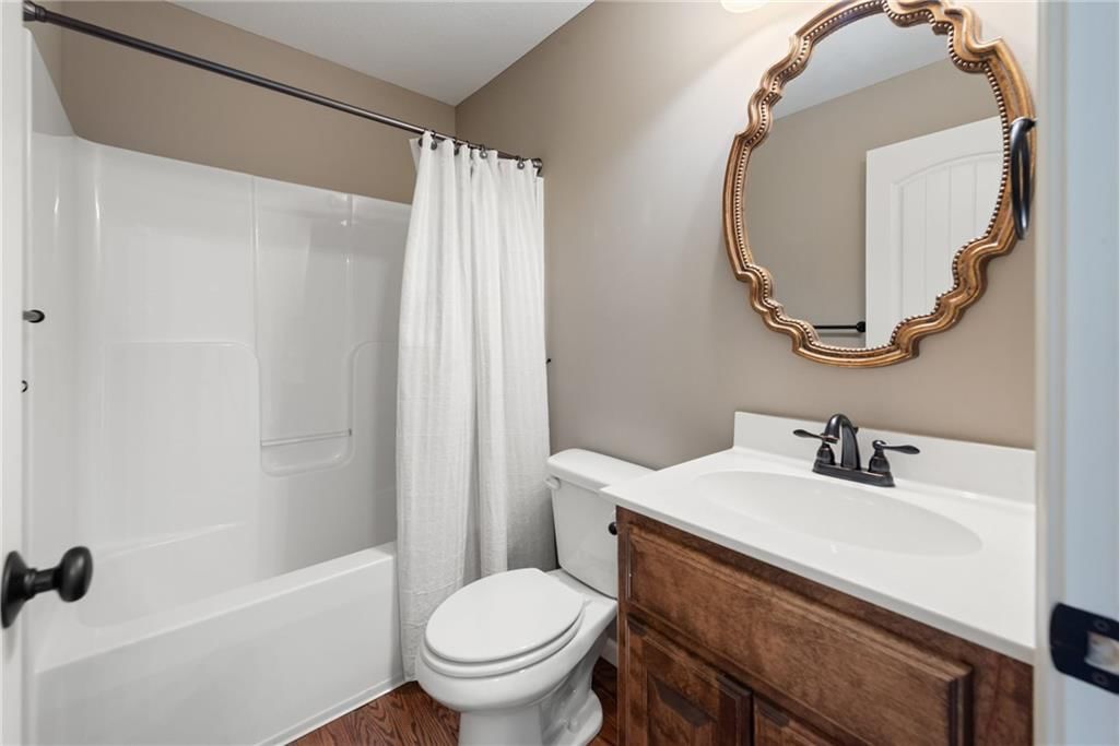 194 N Camelot Drive — photo 18