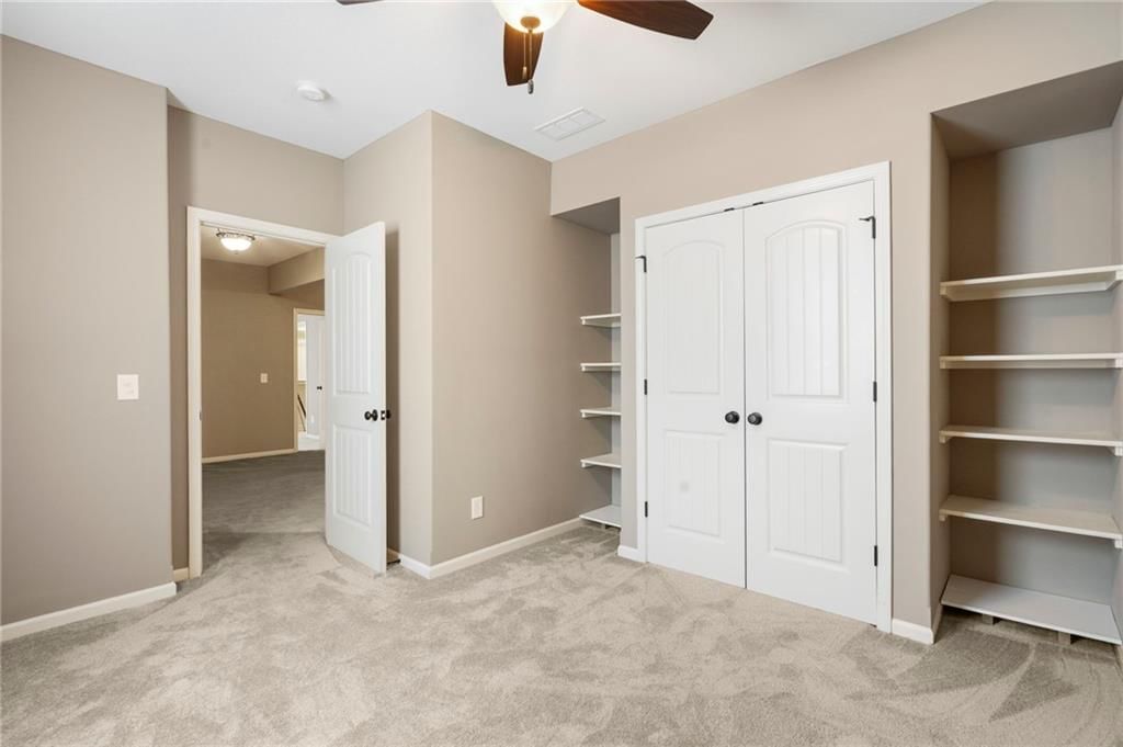 194 N Camelot Drive — photo 29