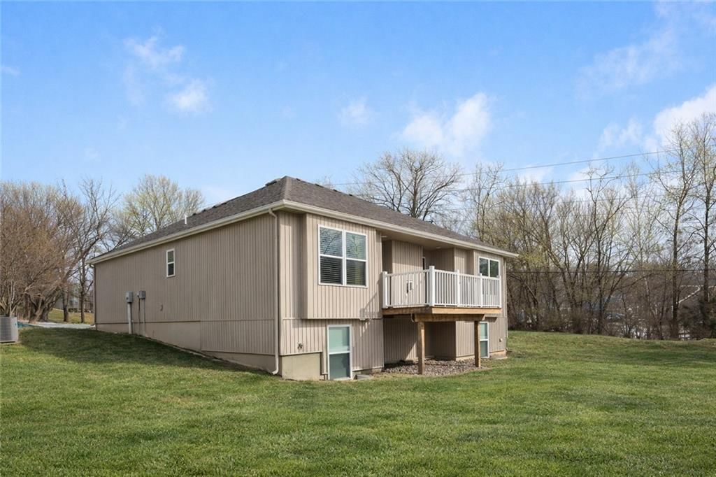 194 N Camelot Drive — photo 31
